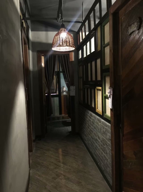 淮南益汁鹅餐厅二层过道