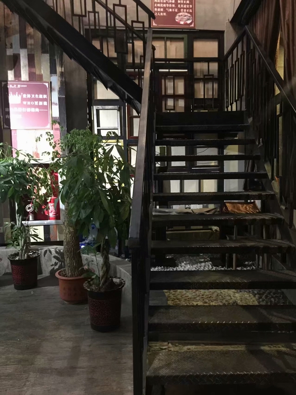 淮南益汁鹅餐厅钢结构楼梯