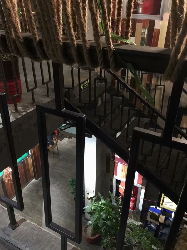 淮南益汁鹅餐厅二层挑空