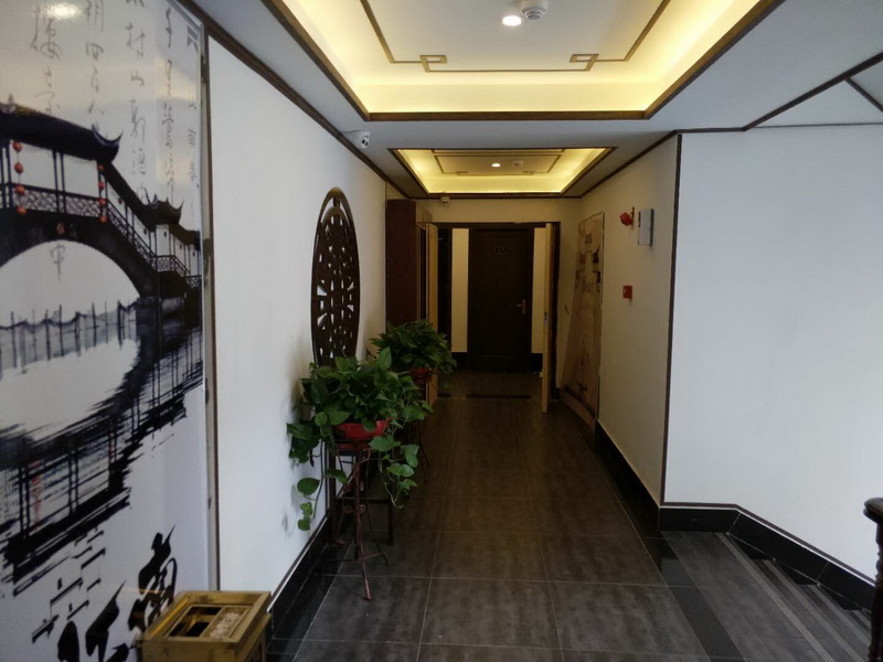 足浴SPA店设计过道