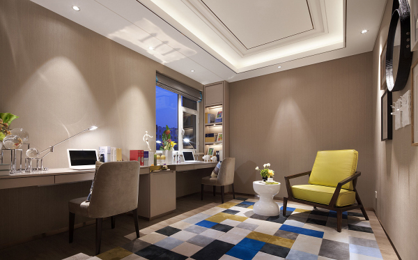 书房中二个书桌的运用