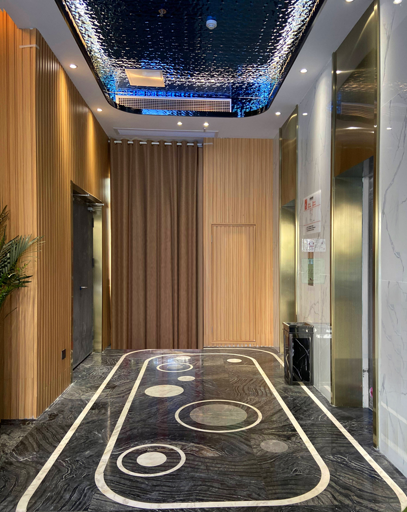 江景精选酒店电梯间设计