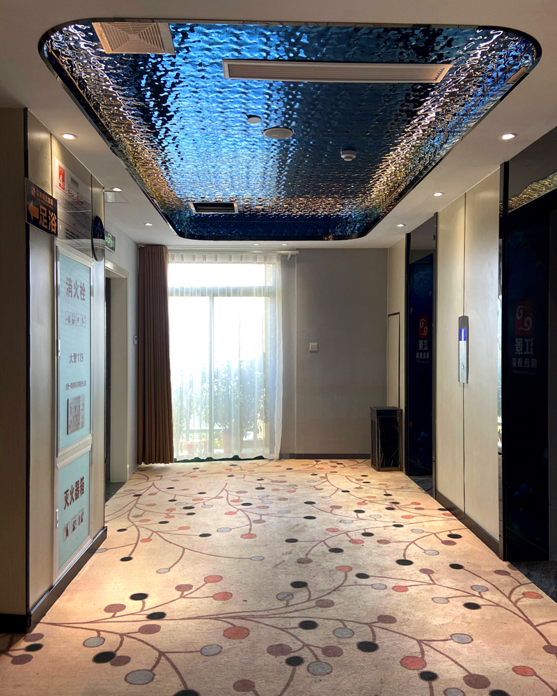 江景精选酒店电梯间实景
