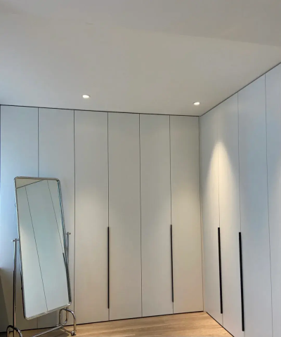 一门到顶柜，衣帽间